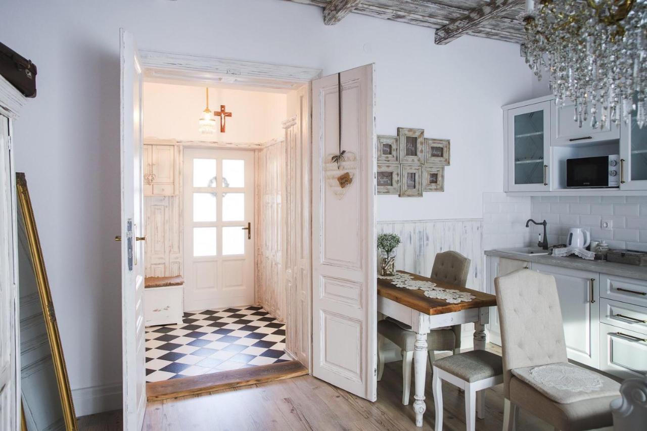 Bab-Lak Apartman كيسفاردا المظهر الخارجي الصورة